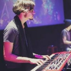 Clases de Piano teclado Urquiza domicilio en Ciudad A. de Buenos Aires